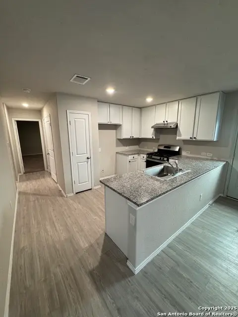 10531 Varmus, Converse, TX 78109 - Image #2