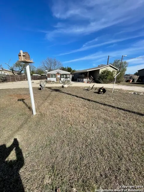 449 Mountain View, Bandera, TX 78003 - Image #3