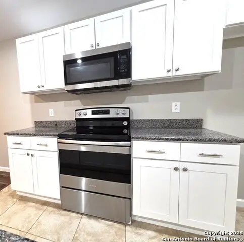 408 Clay Ridge, Canyon Lake, TX 78133 - Image #3