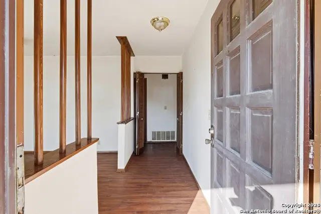 5519 Crystal Valley St, San Antonio, TX 78242 - Image #3