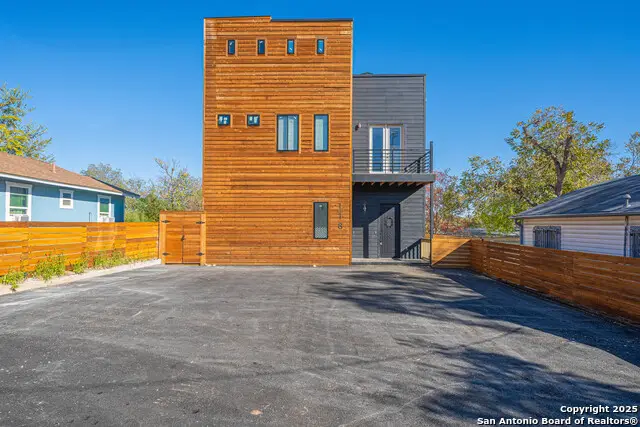 118 Clark Ave, San Antonio, TX 78220 - Image #2