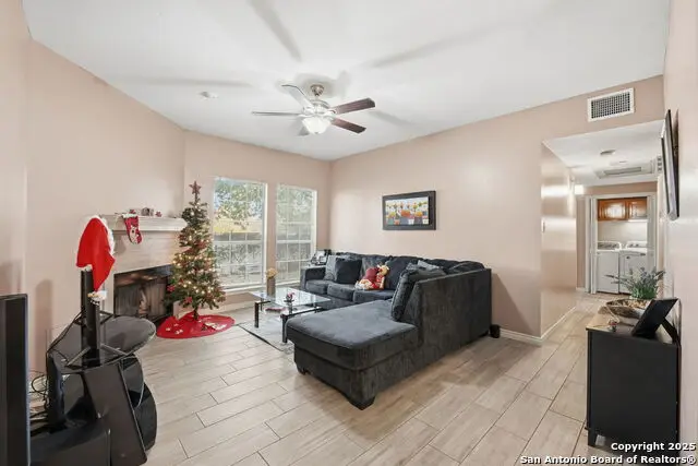 8655 Datapoint Dr #505, San Antonio, TX 78229 - Image #2