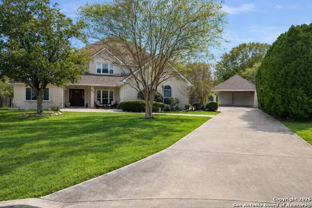 1968 Round Table, New Braunfels, TX 78130 - Image #2