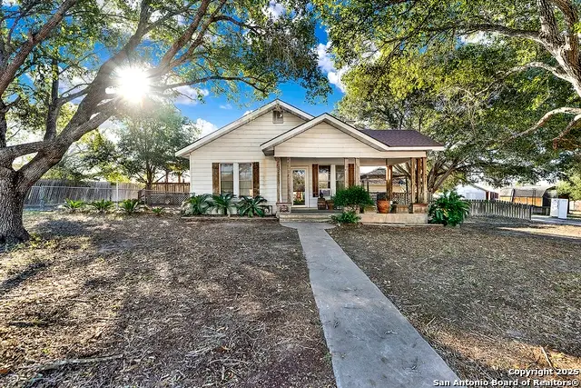 612 E Guadalupe, Runge, TX 78151 - Image #3