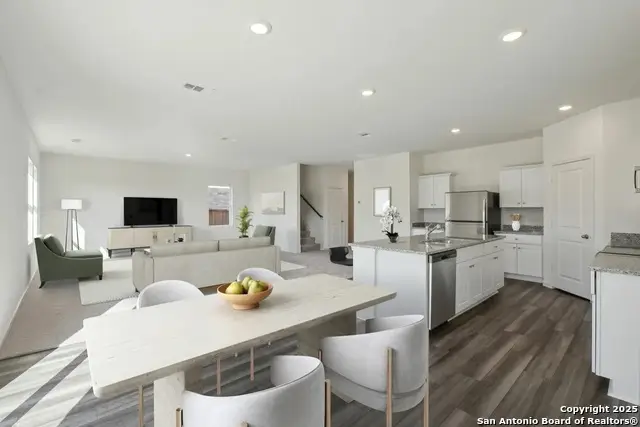 10129 Pine River Drive, Schertz, TX 78154 - Image #2