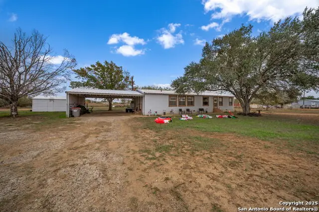 350 Parkfield, Pleasanton, TX 78064 - Image #3