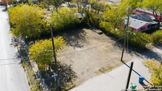 907 S Navidad St 1, San Antonio, TX 78207 - Image #1