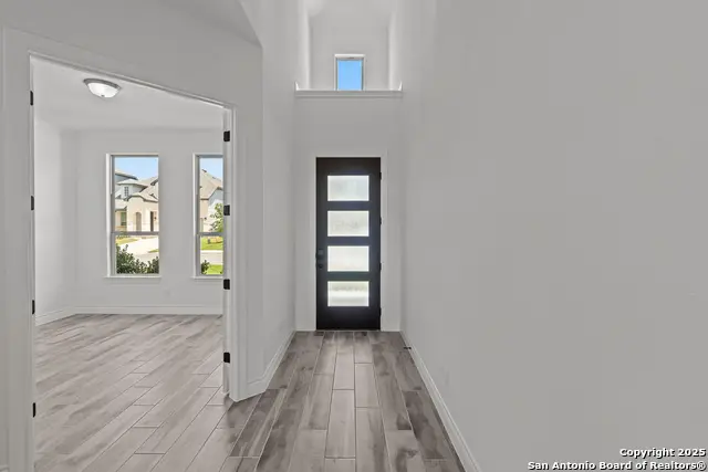 208 Brown Swiss, Boerne, TX 78006 - Image #2