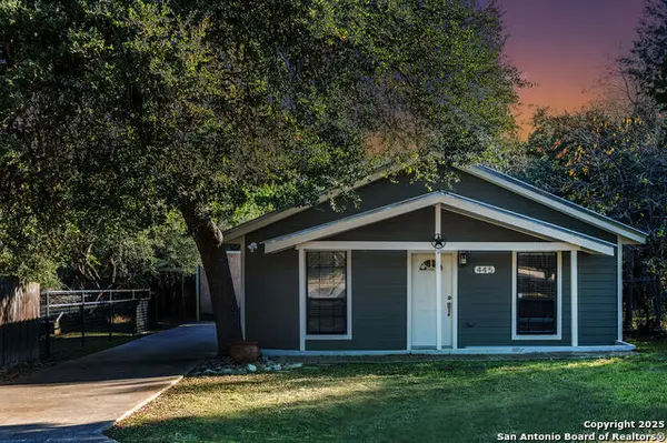 445 Scenic Hills, Canyon Lake, TX 78133