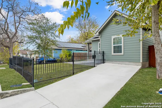 1528 Edison, San Antonio, TX 78201 - Image #3