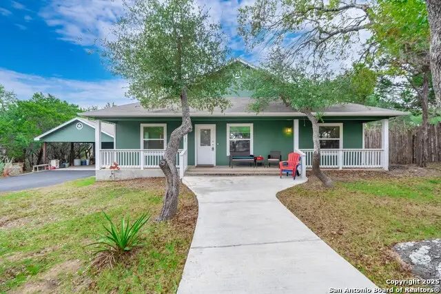 1737 Scenic View Dr, Canyon Lake, TX 78133 - Image #1