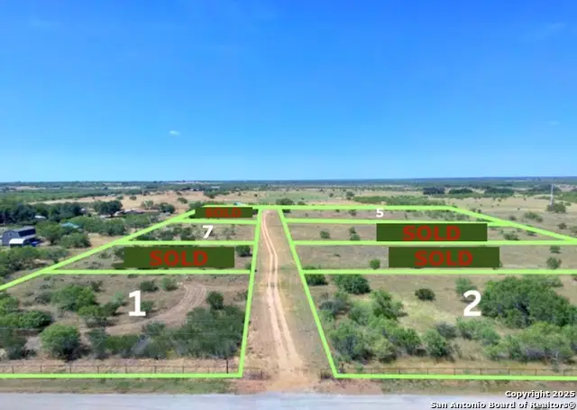 04 Hillcrest Dr, Moore, TX 78057 - Image #3