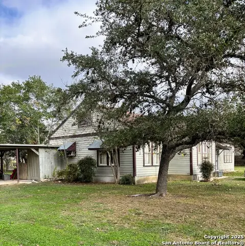 1000 E 2nd, Nixon, TX 78140 - #2