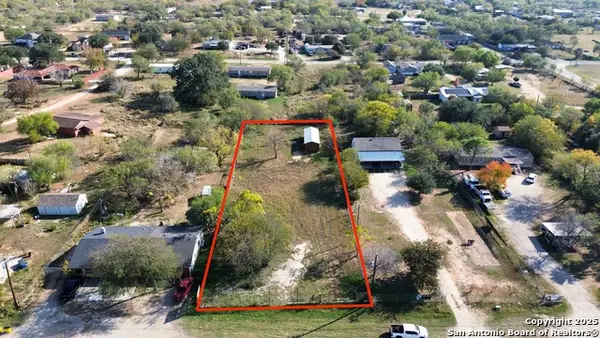 3948 State Highway 132, Lytle, TX 78052