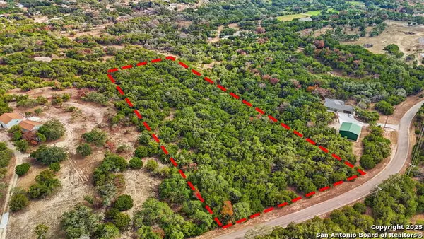 875 Country Pike, Canyon Lake, TX 78133