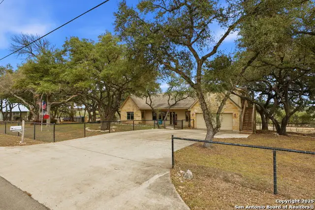875 Cypress Pass Rd, Spring Branch, TX 78070 - Image #2