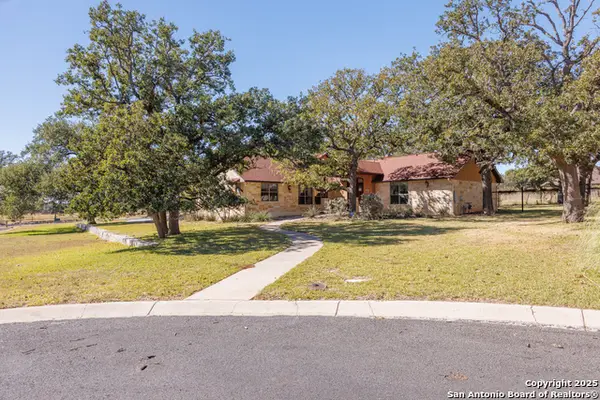 1200 Doe Run, Fredericksburg, TX 78624