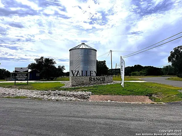 261 Grand Ranch, Hondo, TX 78861 - Image #3