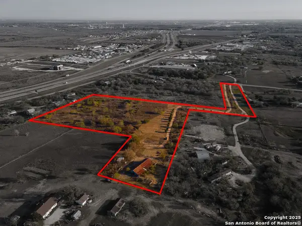 250 Spur Trl, Seguin, TX 78155