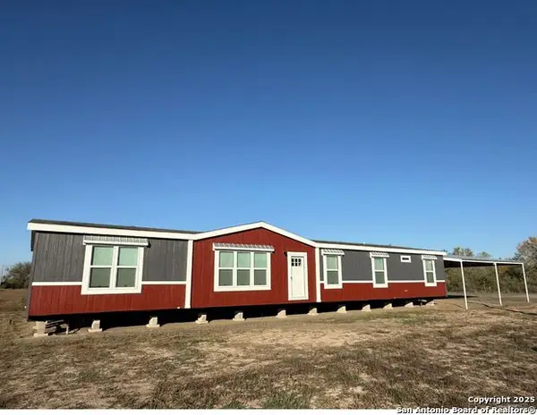 20 N Penney Lane, Knippa, TX 78870