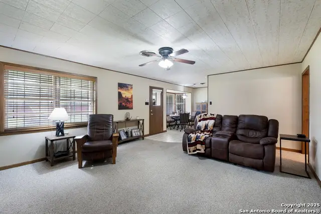 1109 27th, Hondo, TX 78861 - Image #3
