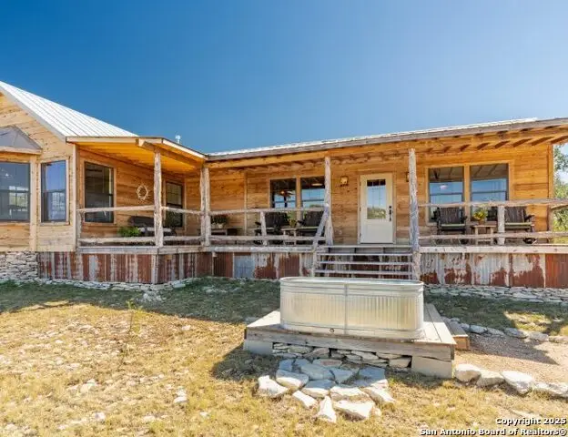 300 County Road 550, Rocksprings, TX 78880 - Image #1