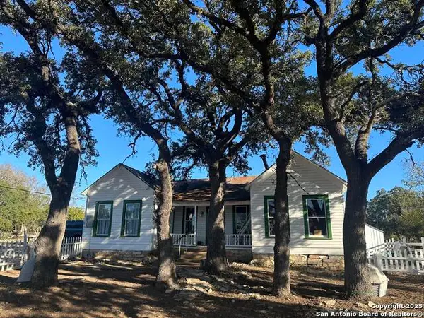 543 Narrows, Blanco, TX 78606