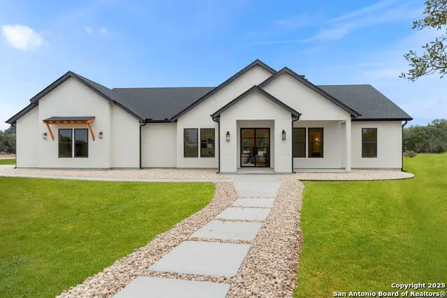 1172 Buckskin Trail, Bandera, TX 78003 - Image #2