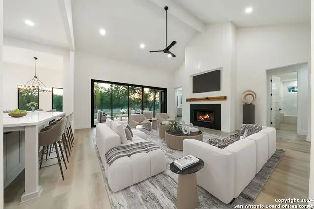 486 James, Castroville, TX 78009 - Image #2