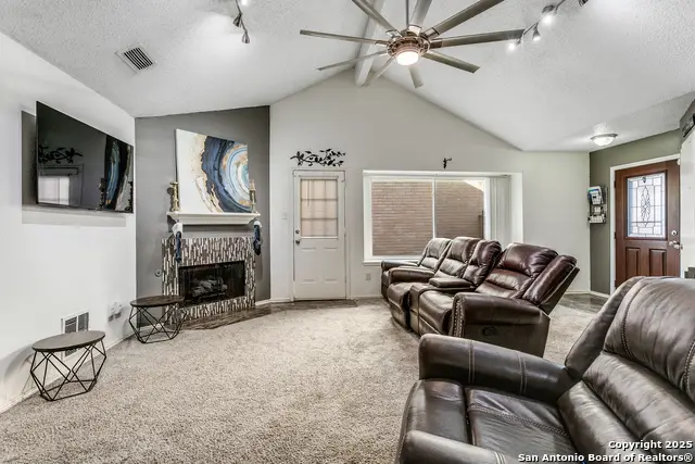 15207 Eagle Run, San Antonio, TX 78233 - Image #2