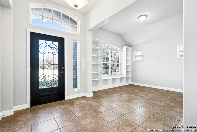 420 Bee Caves Cv, Cibolo, TX 78108 - Image #3