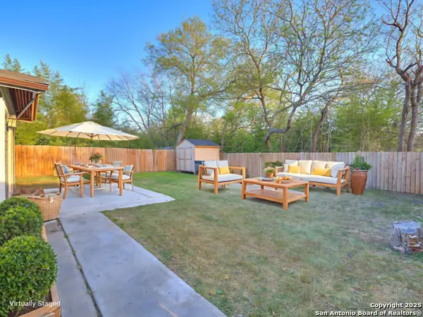 12226 La Barca, San Antonio, TX 78233