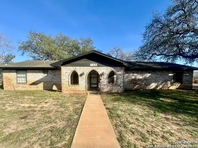 215 Lantana, Pleasanton, TX 78064 - Image #1