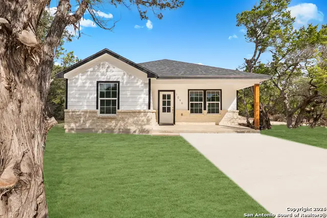 1096 Deer Valley, Spring Branch, TX 78070 - Image #1