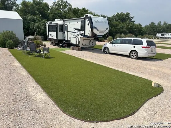 4584 E Us Hwy 290 #286, Fredericksburg, TX 78624