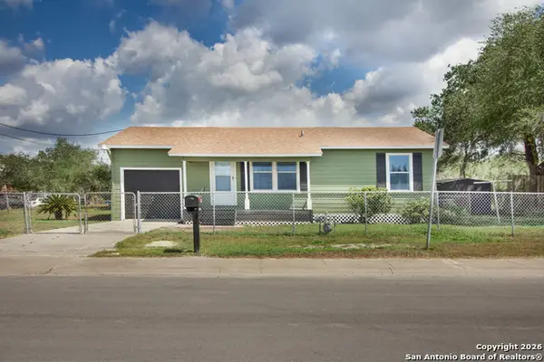 801 E 5th, Sinton, TX 78387