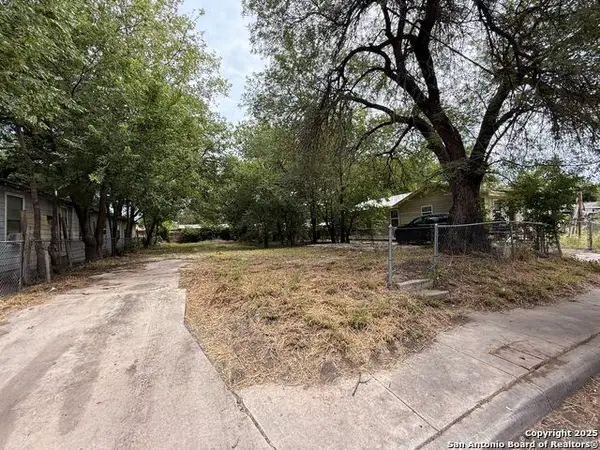 2807 Roselawn, San Antonio, TX 78226