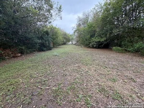 1555 Paso Hondo, San Antonio, TX 78202