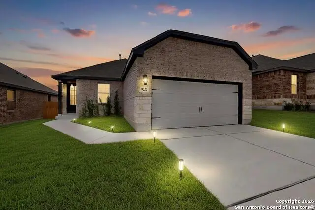 9222 Espadrille Run, Converse, TX 78109 - Image #1