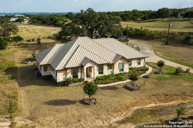 362 Coneflower, Spring Branch, TX 78070 - Image #1