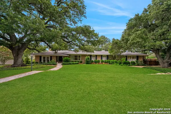 701 Ridgemont, Terrell Hills, TX 78209