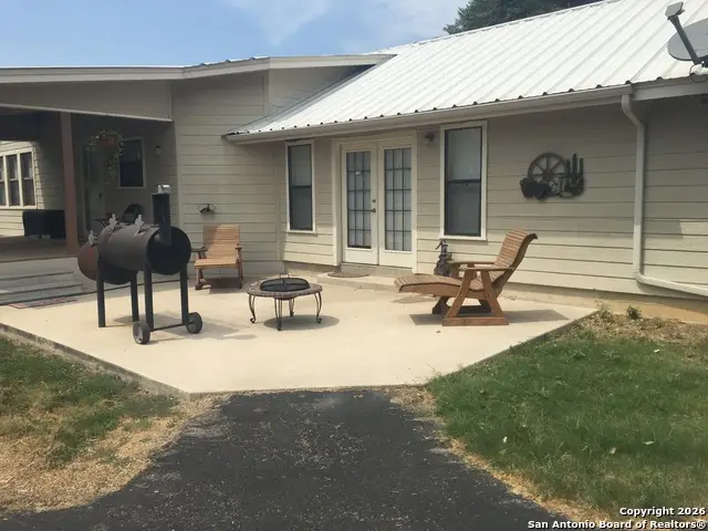 11529 Us Highway 90, Knippa, TX 78870 - Image #3