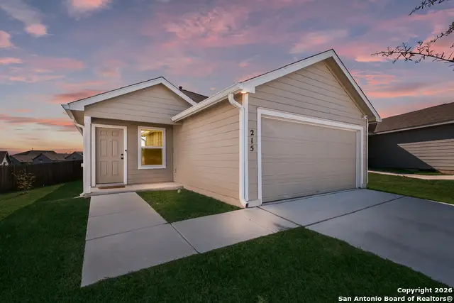 215 Sosie St, Marion, TX 78124 - Image #2