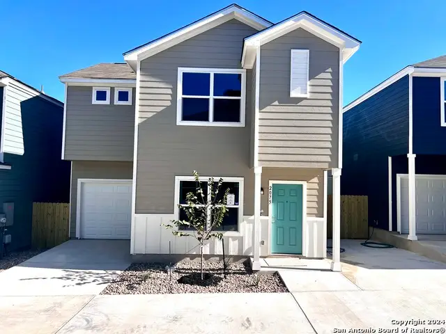 2075 Silver Oak Dr, San Antonio, TX 78213 - Image #2