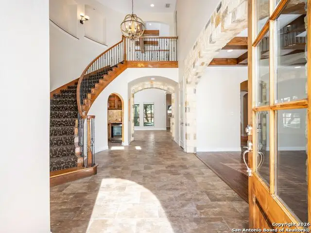 303 Regent Circle, San Antonio, TX 78231 - Image #2