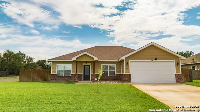 68 Sunday Ct, Uvalde, TX 78801 - Image #1