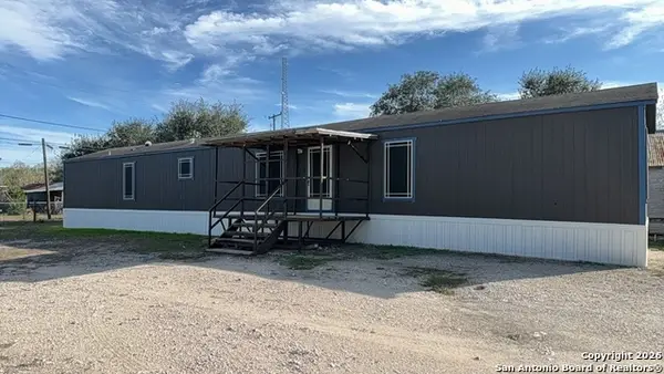 316 Simmons, Agua Dulce, TX 78330