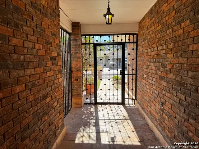 106 Kentucky, Laredo, TX 78041 - Image #3