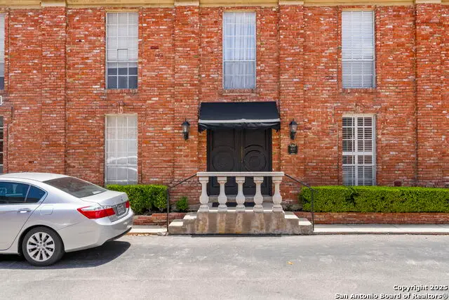 8033 N New Braunfels Avenue #400 D, San Antonio, TX 78209 - Image #2