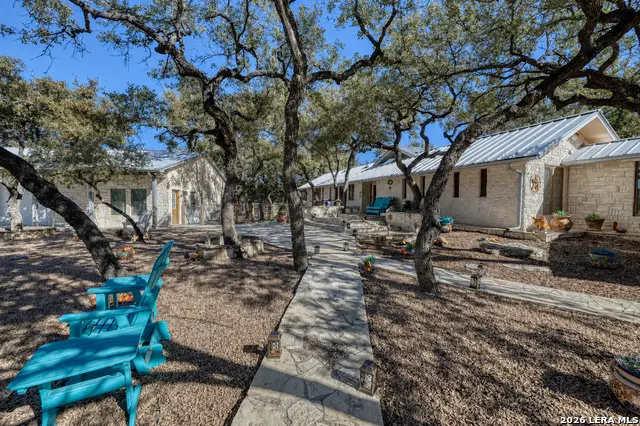93 Saddle Mountain Rd, Leakey, TX 78873 - #2
